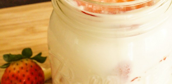 #htmlcaption_2883 Strawberry Almond Horchata
